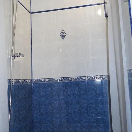 Spacious 2bdr - Free Parking - Walk Everywhere - 300 Mbps Wifi Apartment Varna